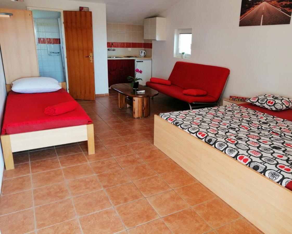 Apartments Brkovic Sukošan Exterior foto
